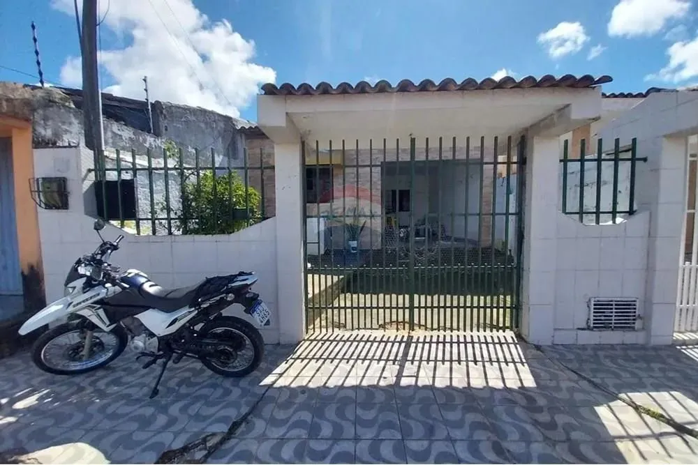 Encantadora Casa à Venda em Santa Lucia!