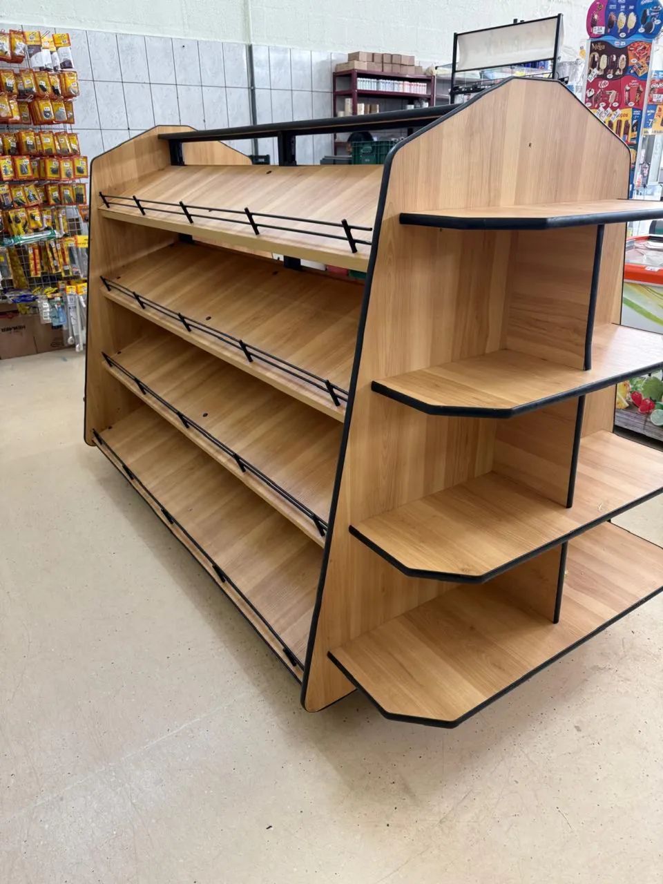 Expositor Central para Pães embalados64167759764482120