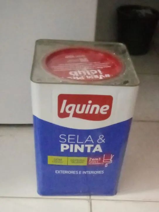 Tinta selante e pintura Iquine 2 em 1