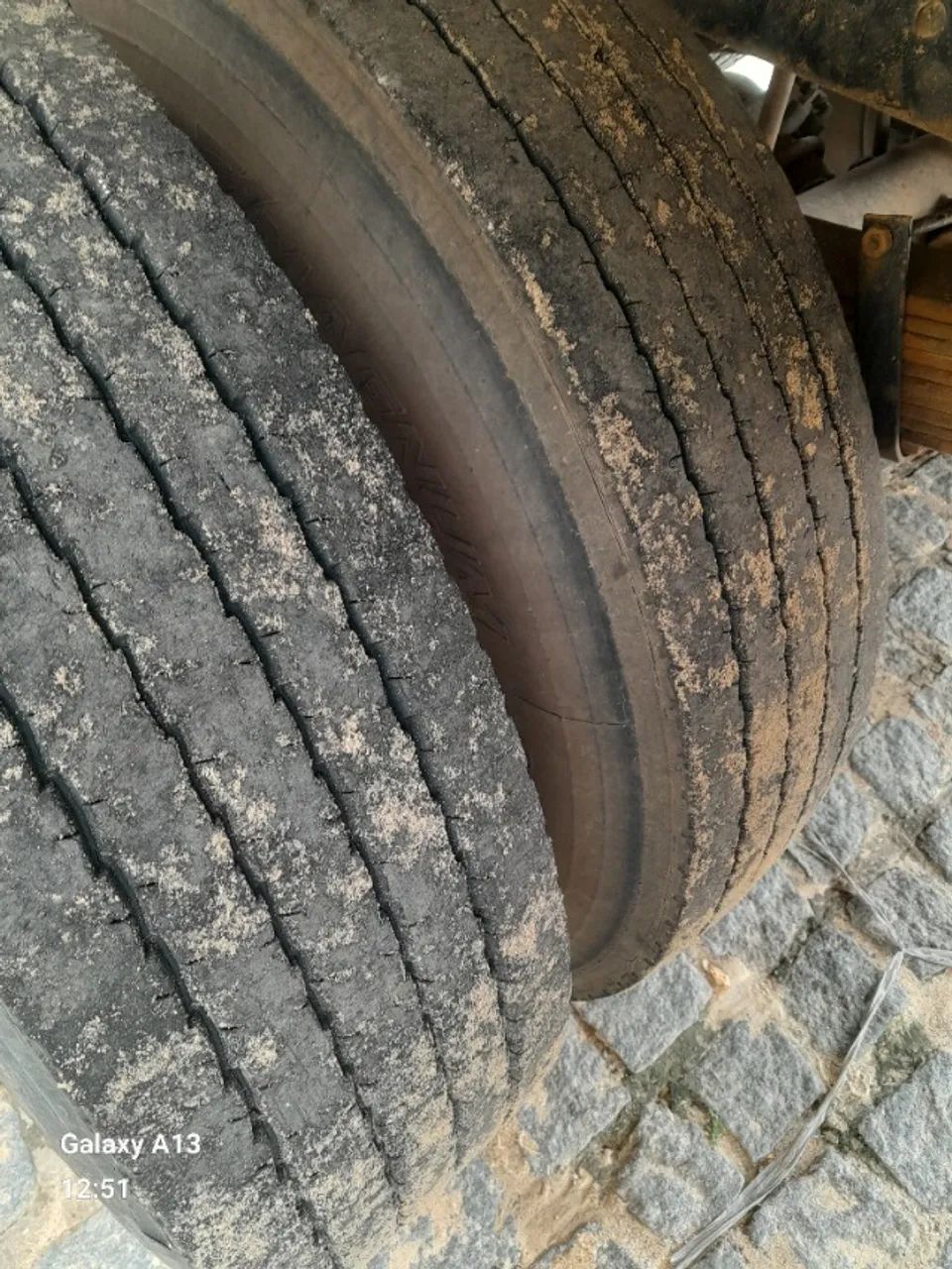 Ford cargo 2422 ano e modelo 2005 , Troco em carro do meu interesse são Tel. *69 - Foto 6