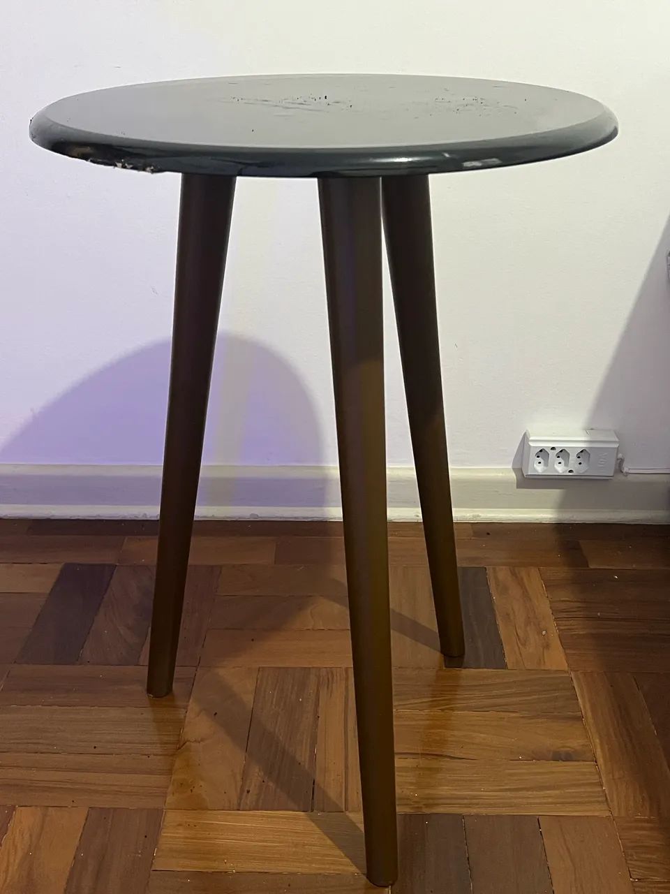 Mesa de Apoio Preta Pé Palito 