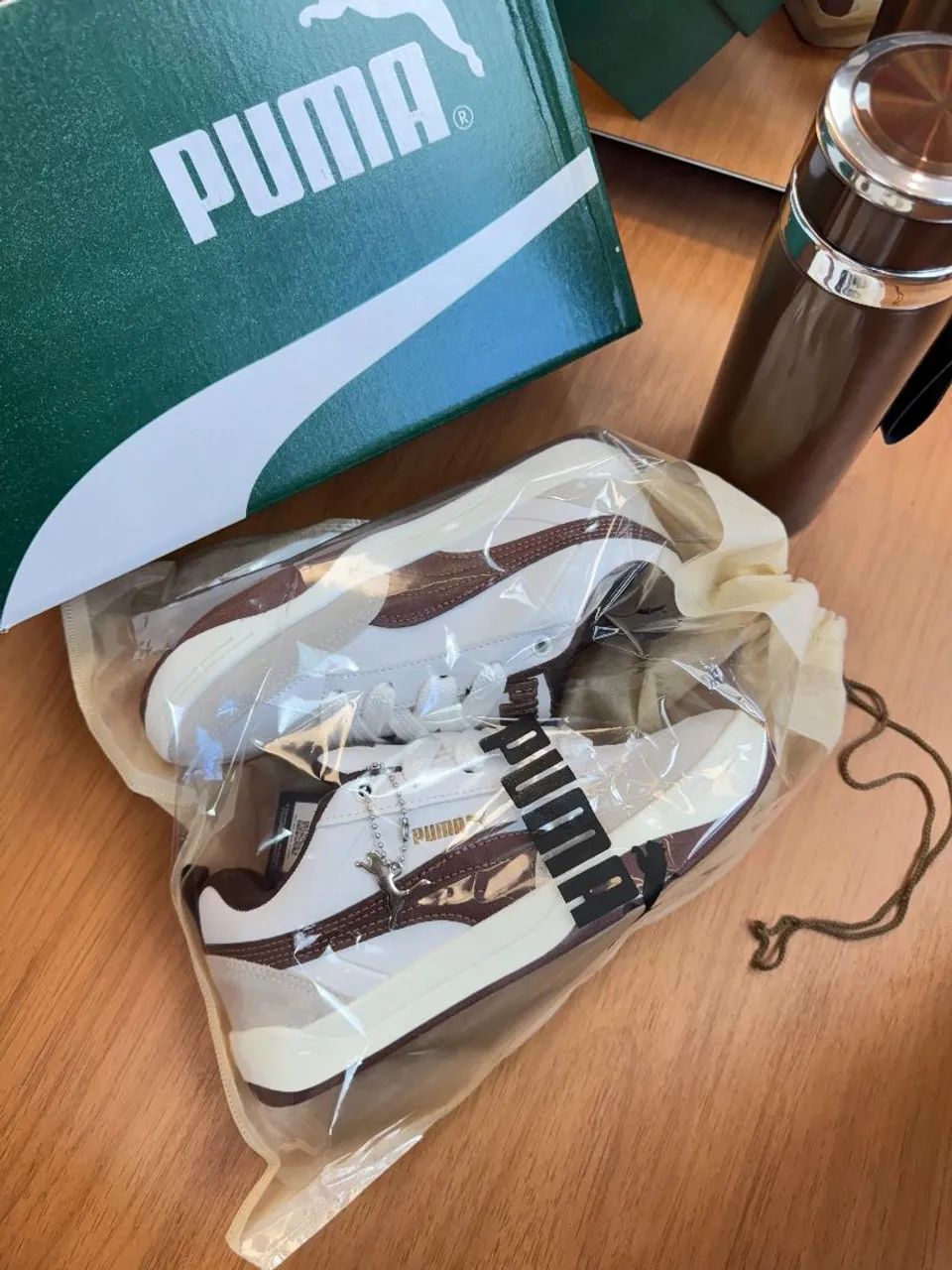 Tênis Puma Feminino Casual - Bege e Marrom - Foto 3