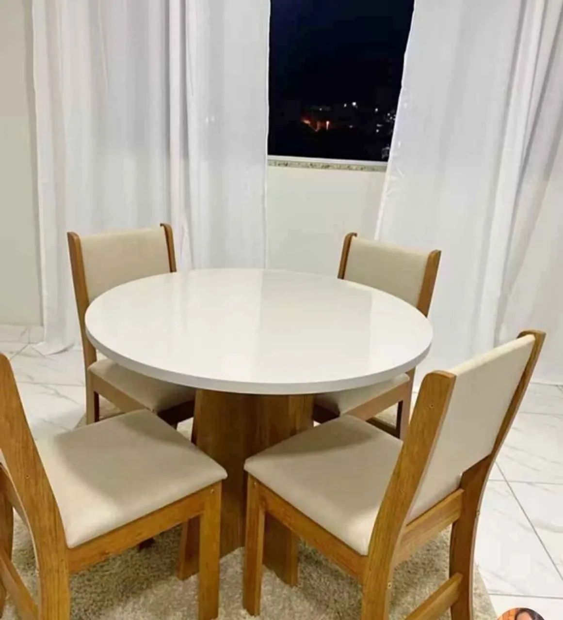Mesa de Jantar Redonda com 4 Cadeiras / pague na entrega - Foto 2