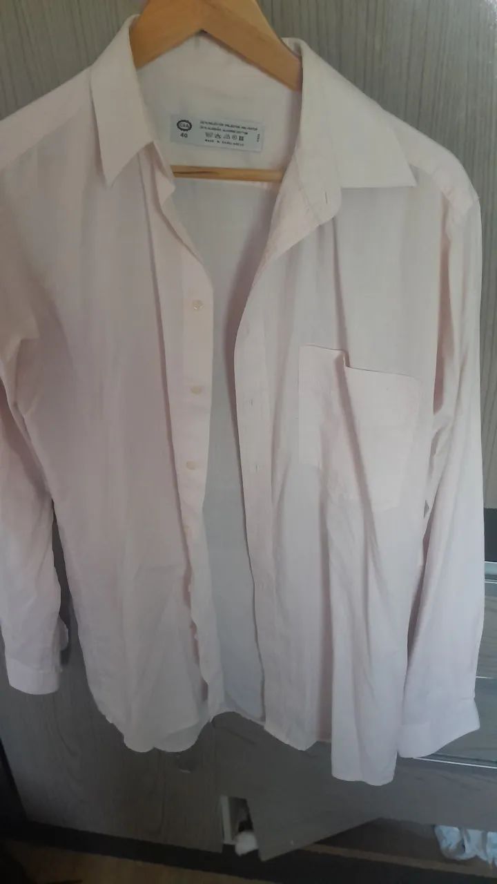 Camisa social clara  - Foto 2