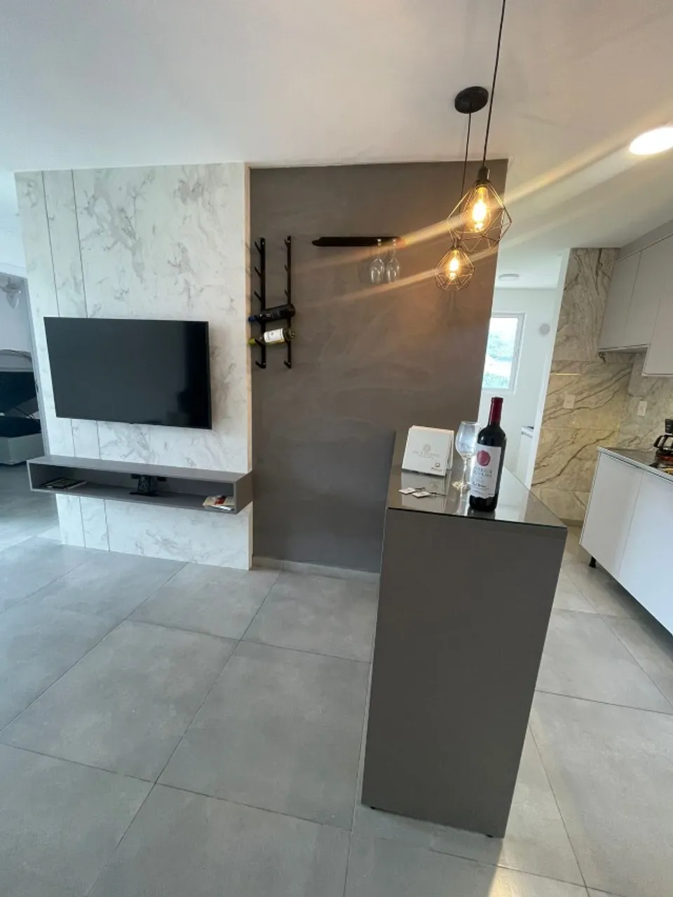Apartamento aluguel anual semi mobiliado Residencial Sol Nascente ITAPEMA - SC
