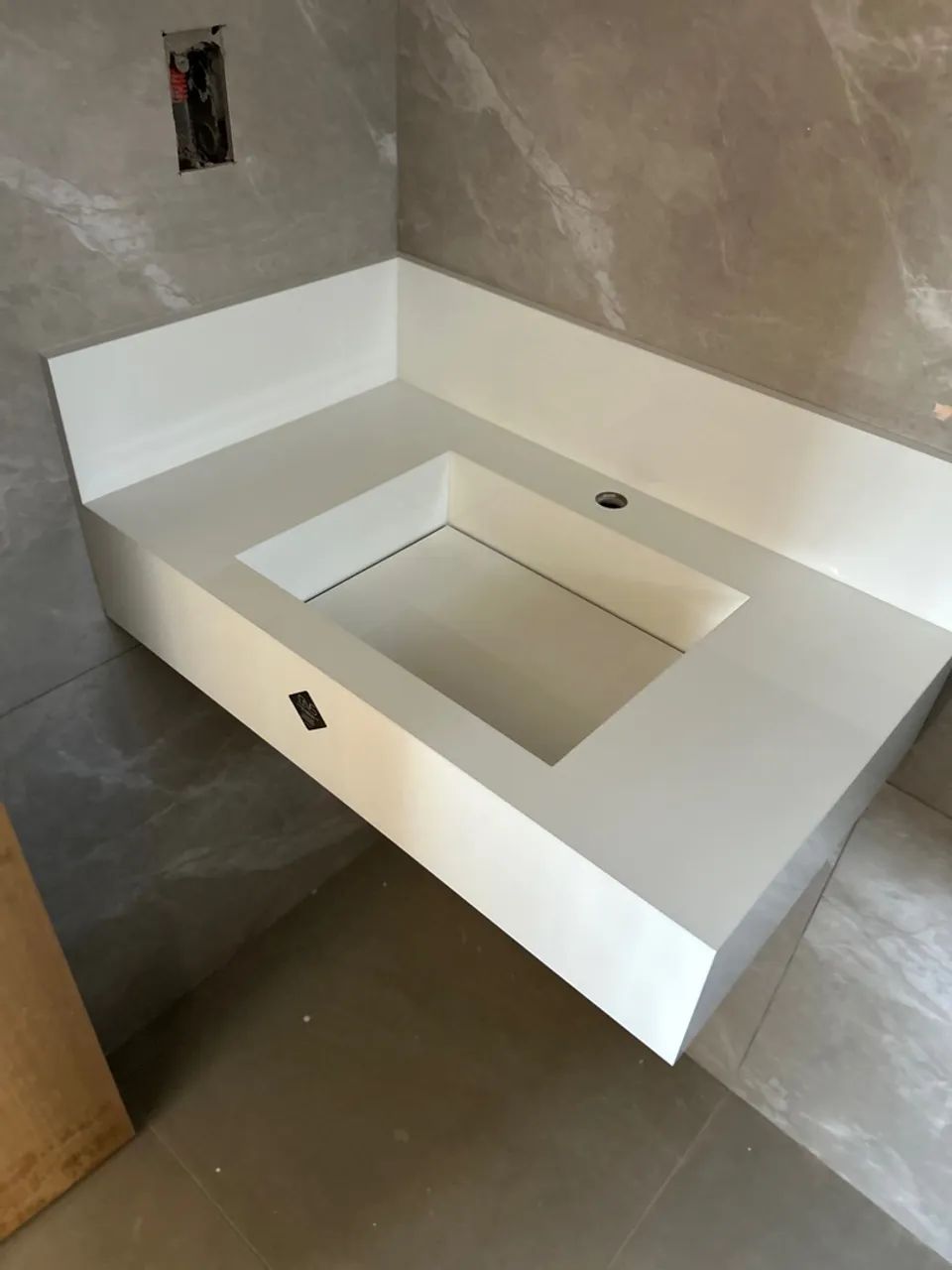 Lavatório de porcelanato  - Foto 5
