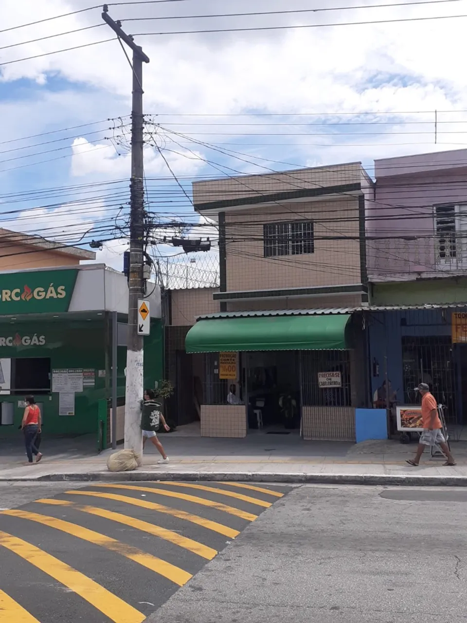 Aluguel de quarto e cozinha