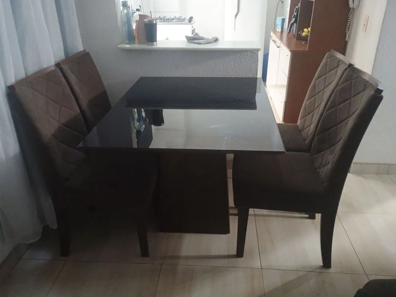 Mesa com 4 cadeiras 64169247948290120