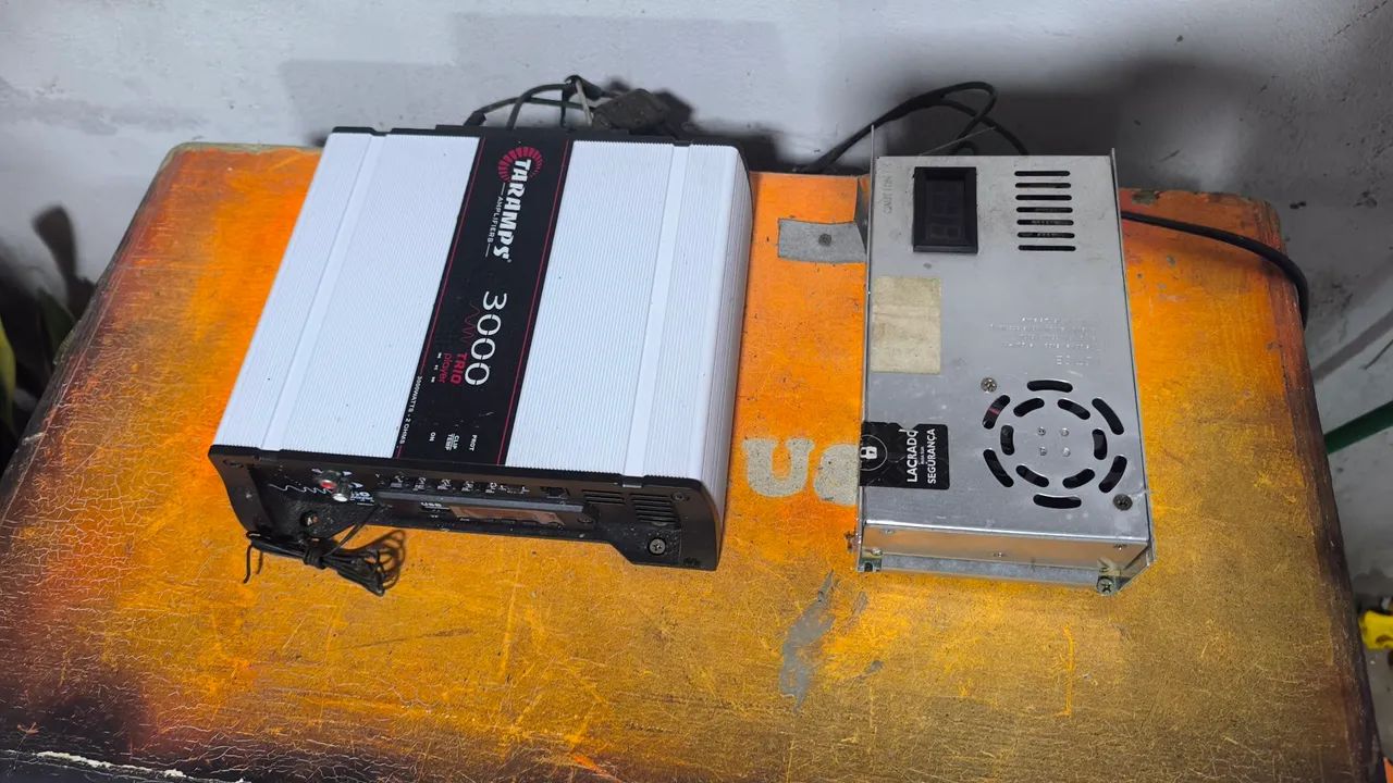 Amplificador Taramps 3000 trio player e fonte de alimentação  - Foto 4