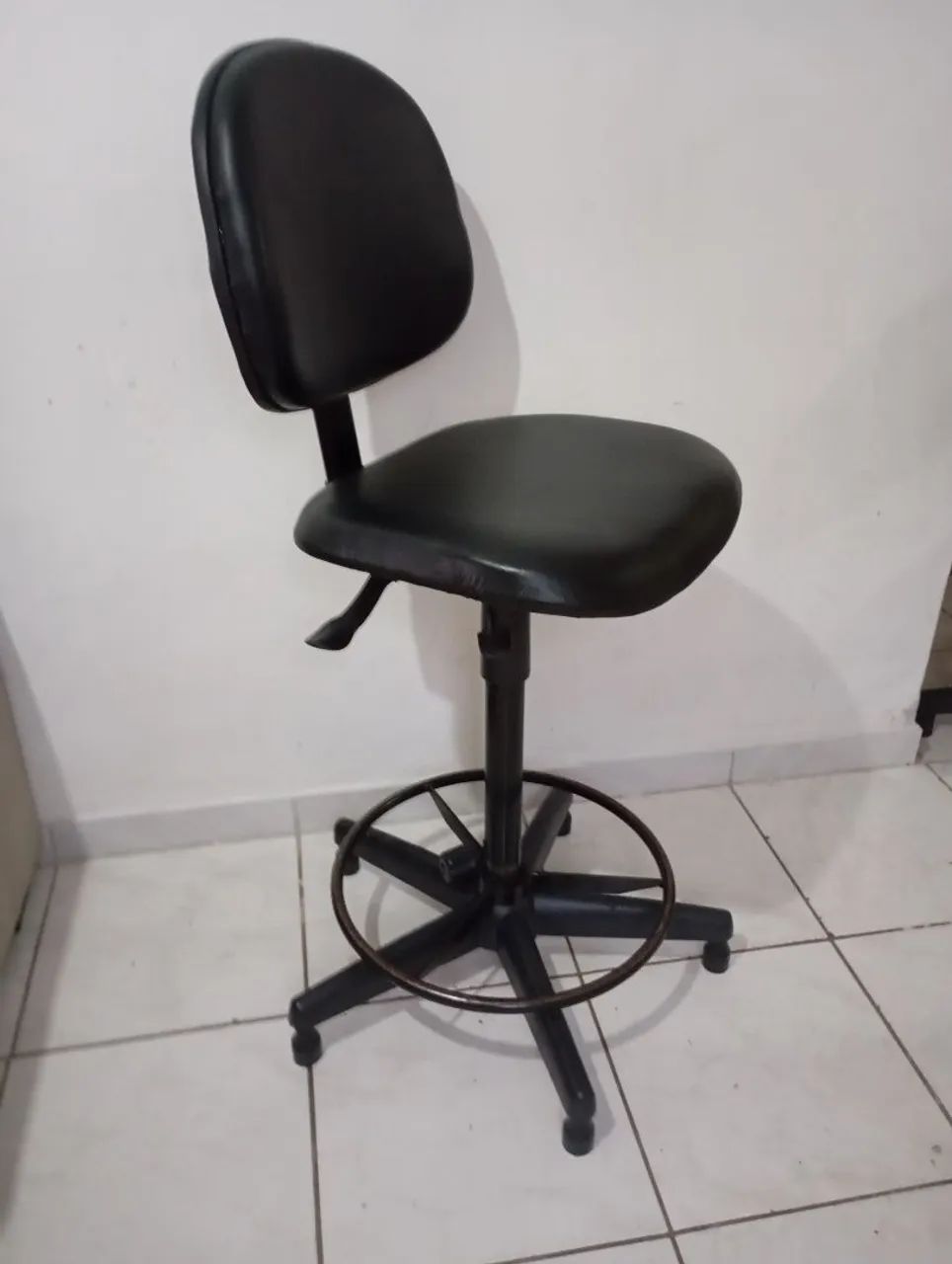 Cadeira Giratória para caixa - Foto 2