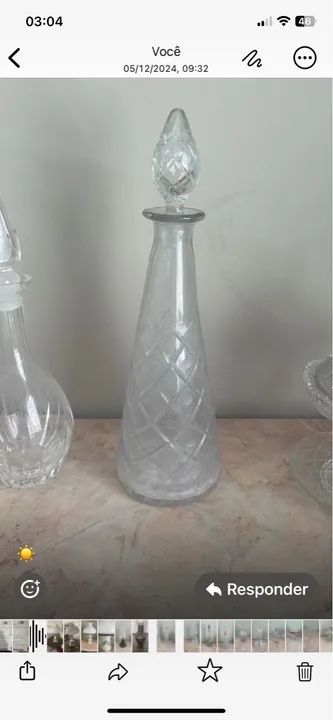 Garrafa Licoreira grande em cristal trabalhado perfeitas