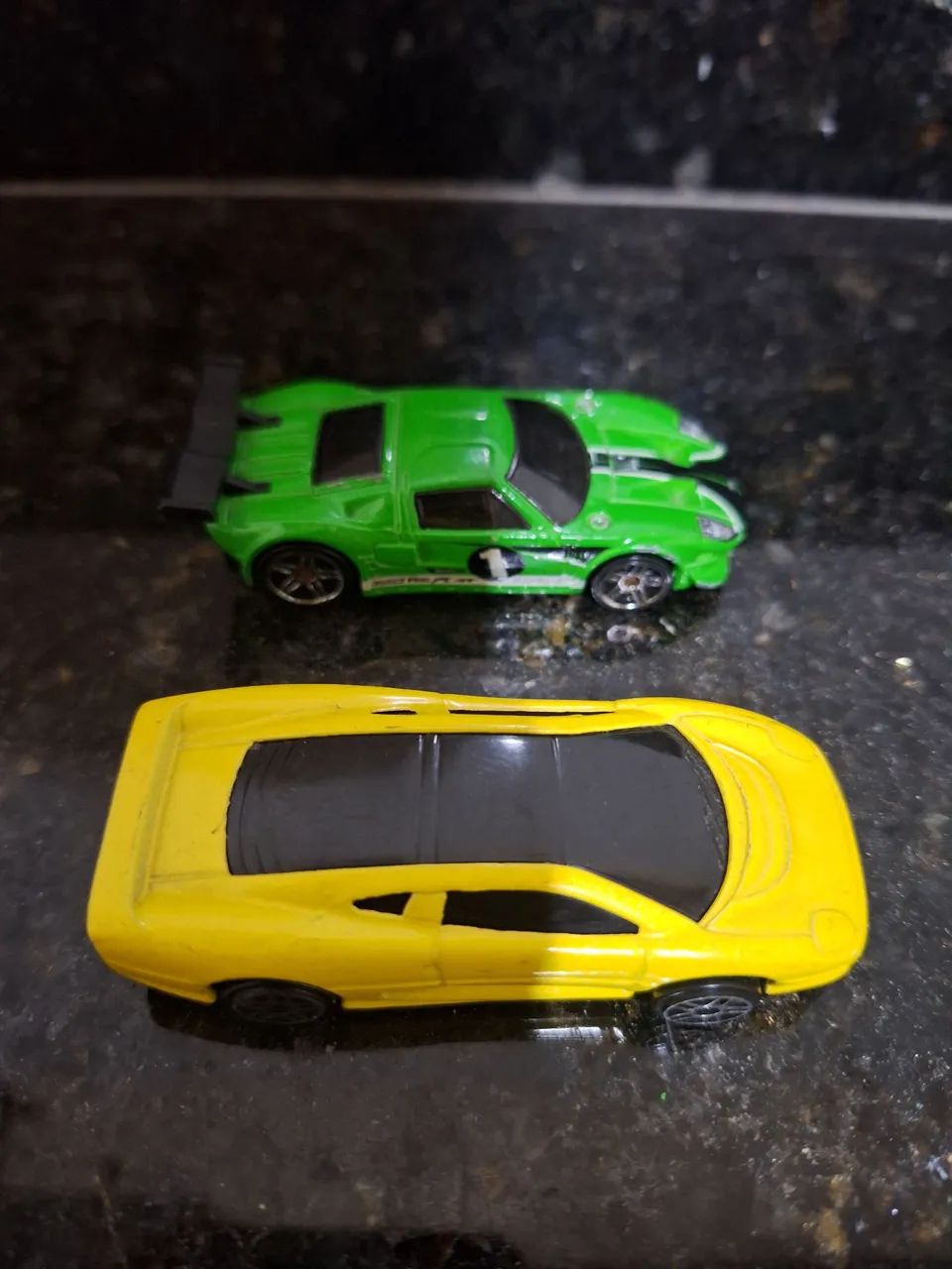 Carrinhos - miniaturas 