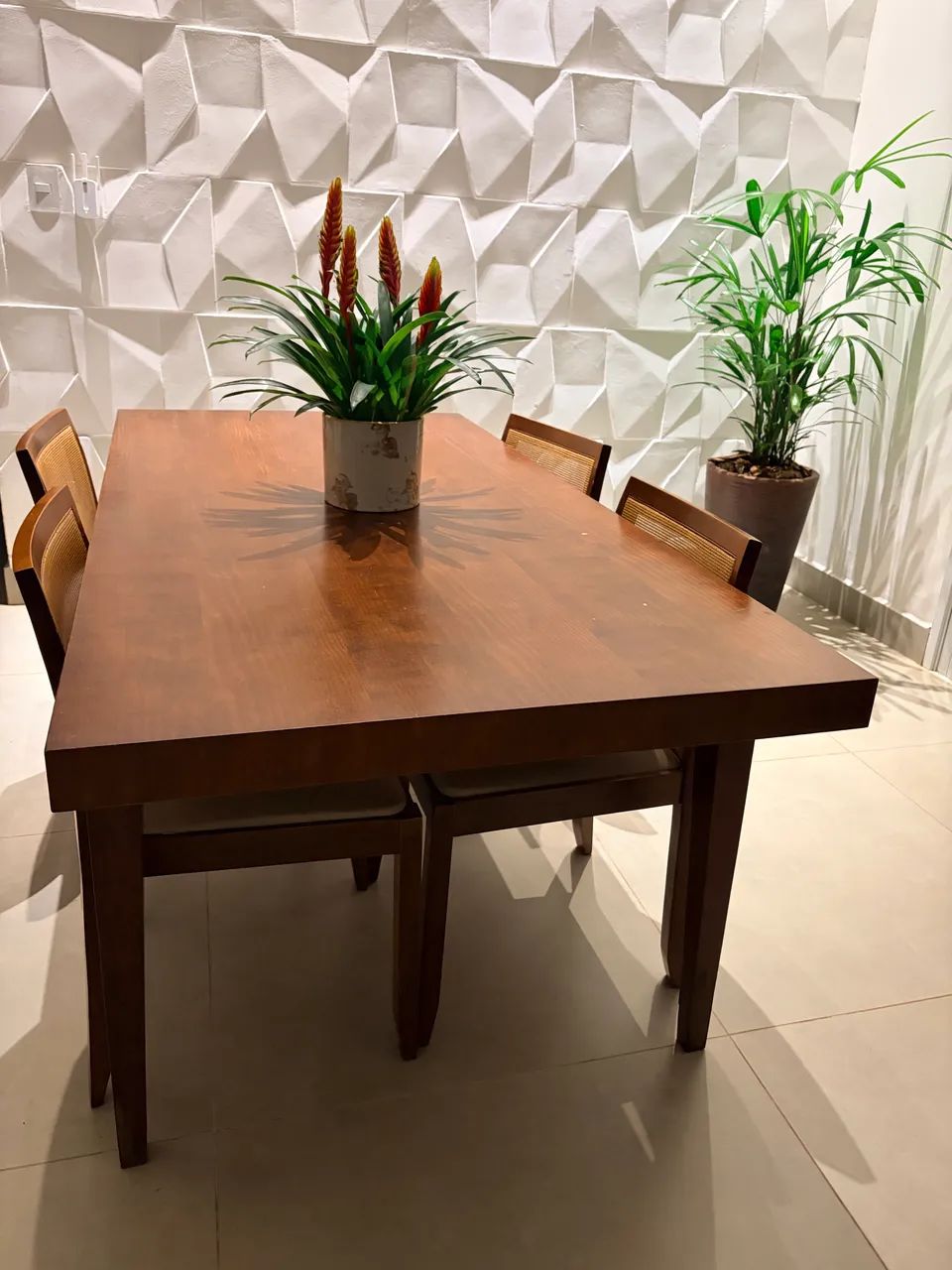 Mesa com 4 cadeiras - Foto 2