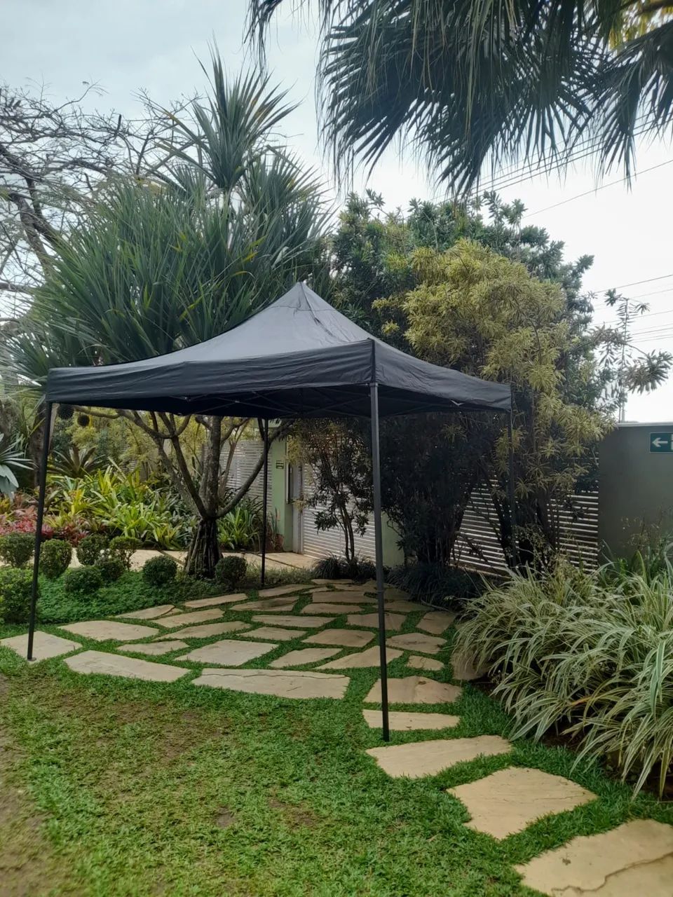 Aluguel de Ombrelones e tendas para eventos  - Foto 2