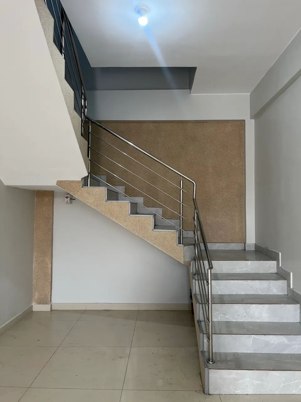 Corrimão em aço inox para escadas e para peito  - Foto 4