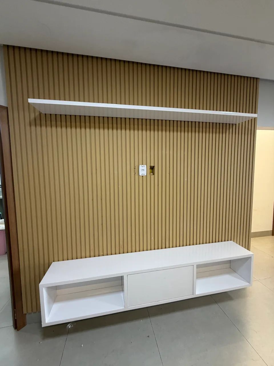 Rack suspenso mais prateleira 