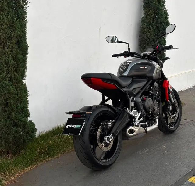 TRIUMPH TRIDENT 660 2024 - Foto 3
