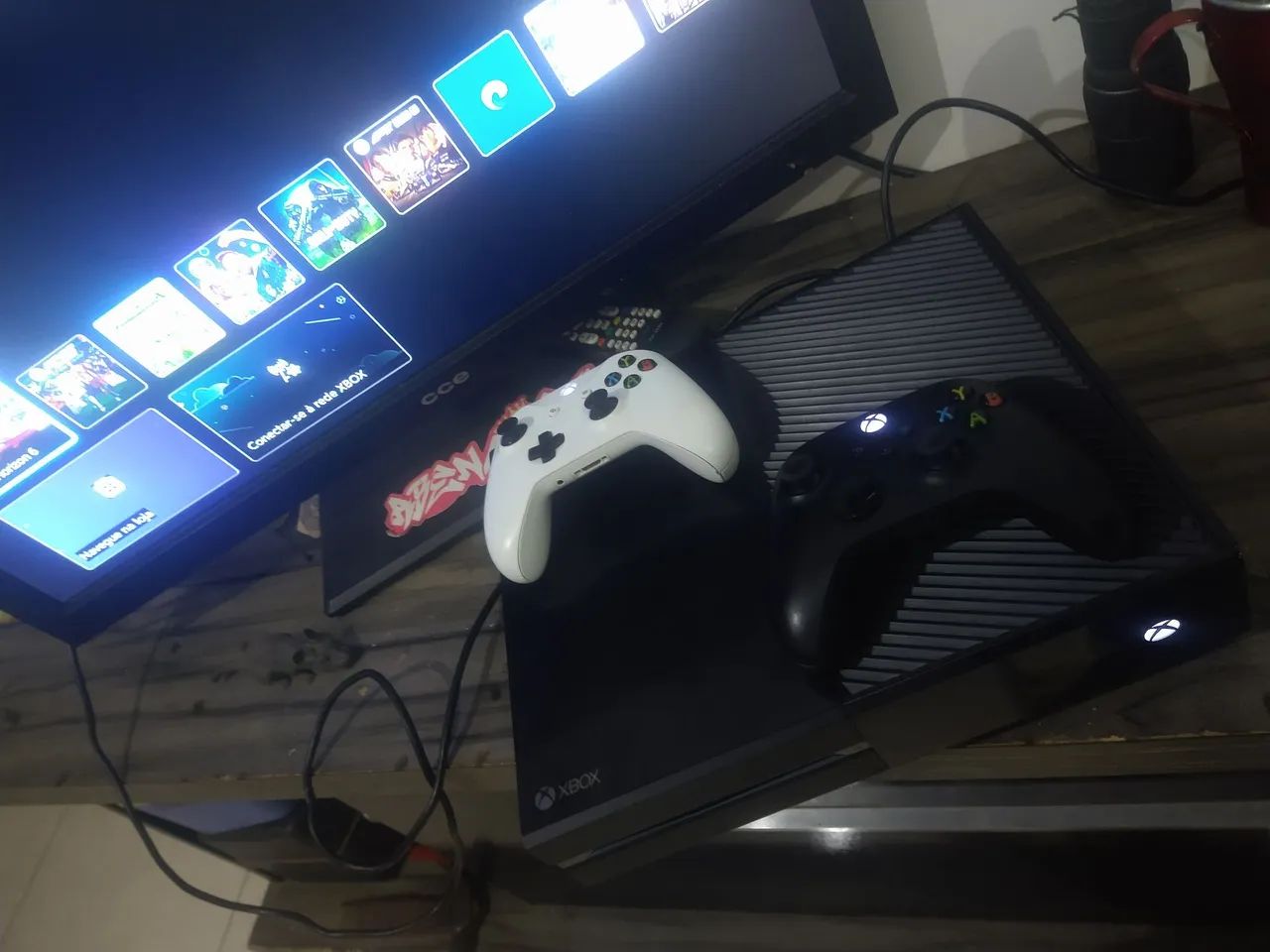 XBOX ONE 500GB+1HD EXTERNO  - Foto 4