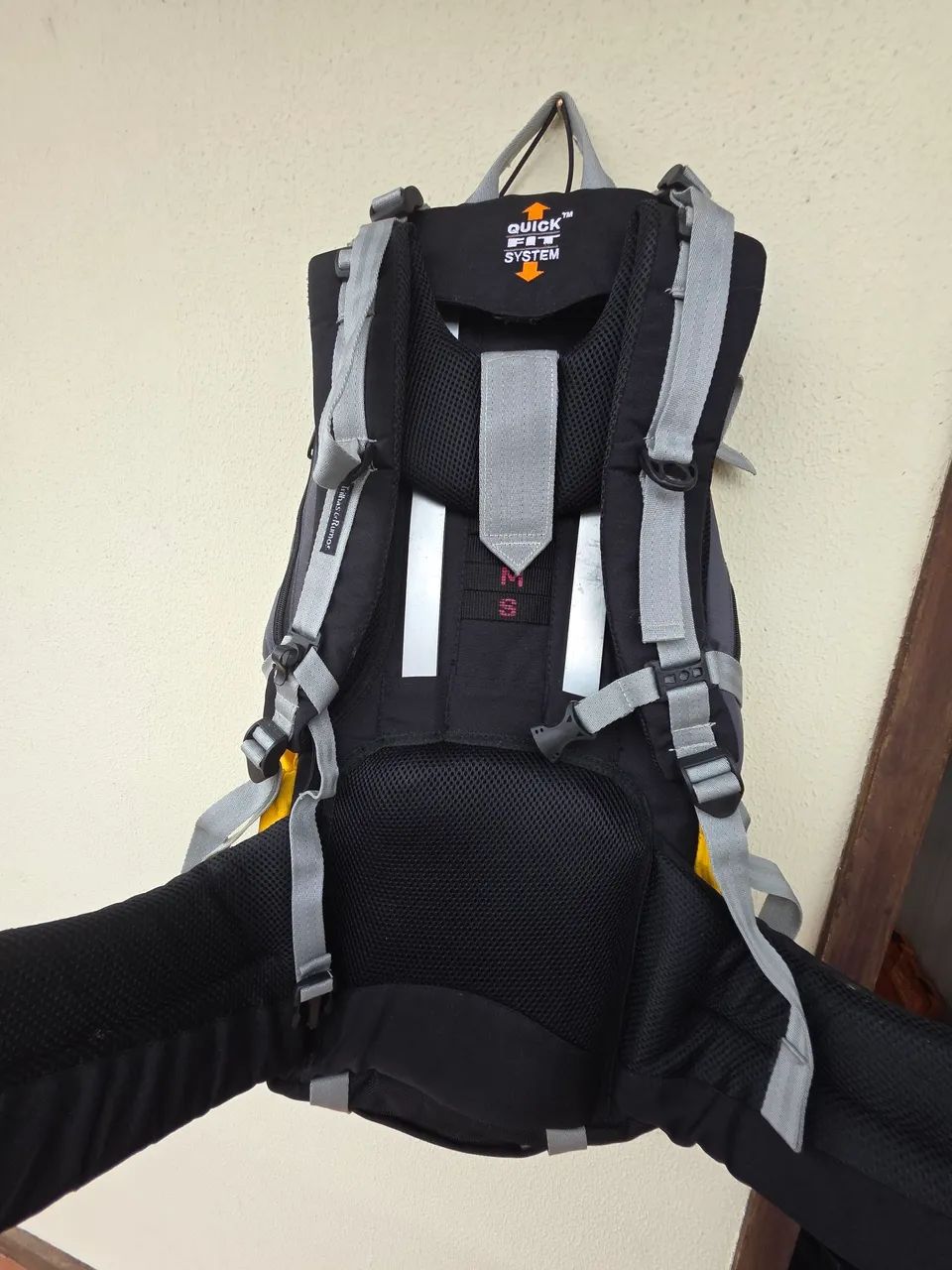 Mochila Cargueira Trilhas e Rumos Crampon Tech 77L - Estrutura de Alumínio - Foto 3