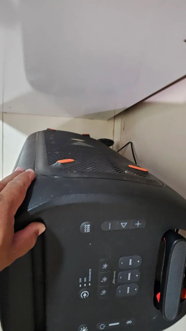Jbl 310 - Foto 2