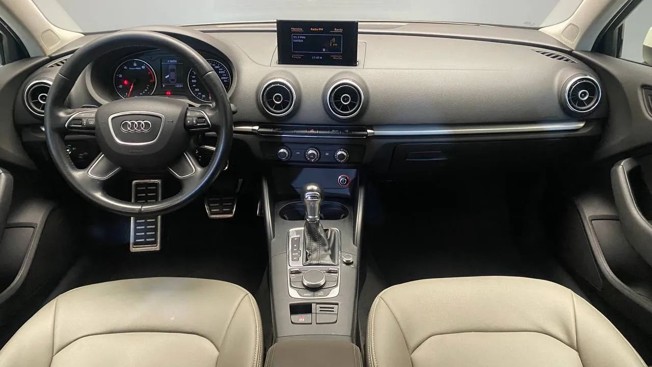 Audi A3 Sedan 1.4/ Attra. 16V TB FSI S-tronic, foto 11 de 20