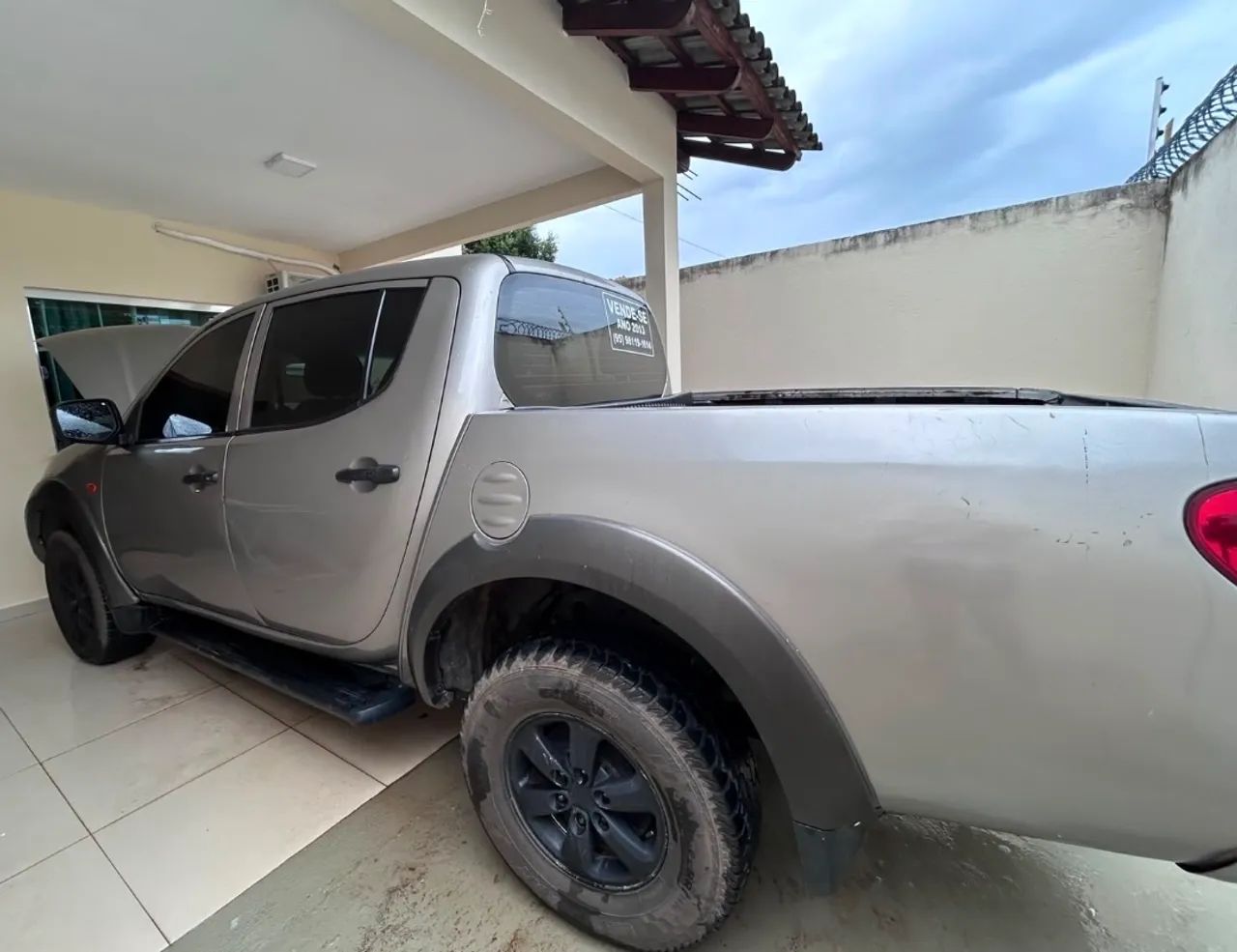 Mitsubishi L200 2013