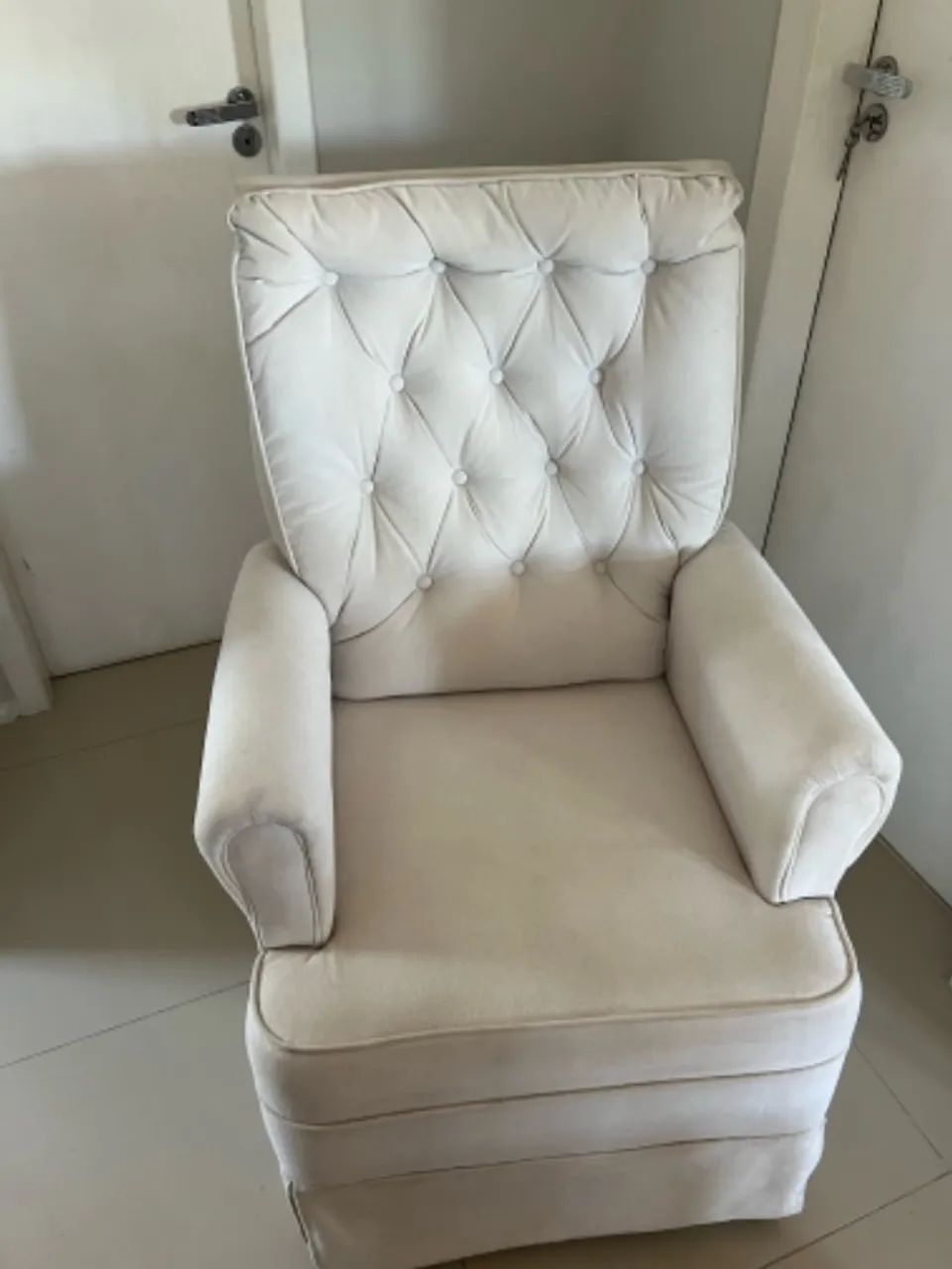 Poltrona de amamentação com balanço  - Foto 2