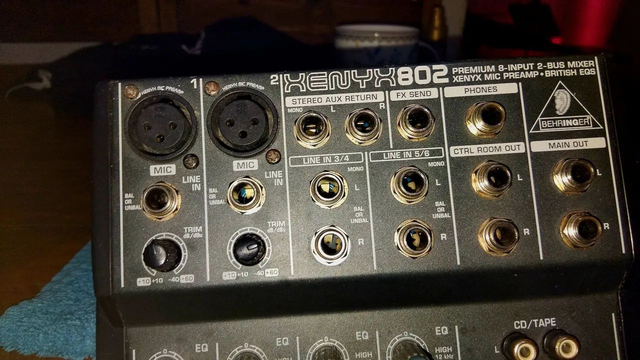 Mesa de som da Behringer  - Foto 4
