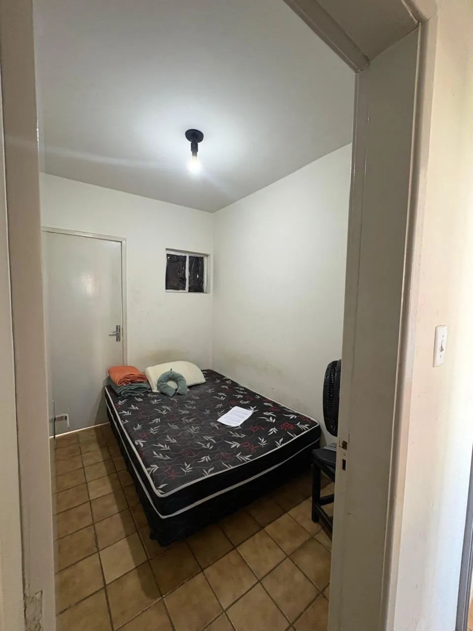 ALUGO QUARTO PARA ESTUDANTE 