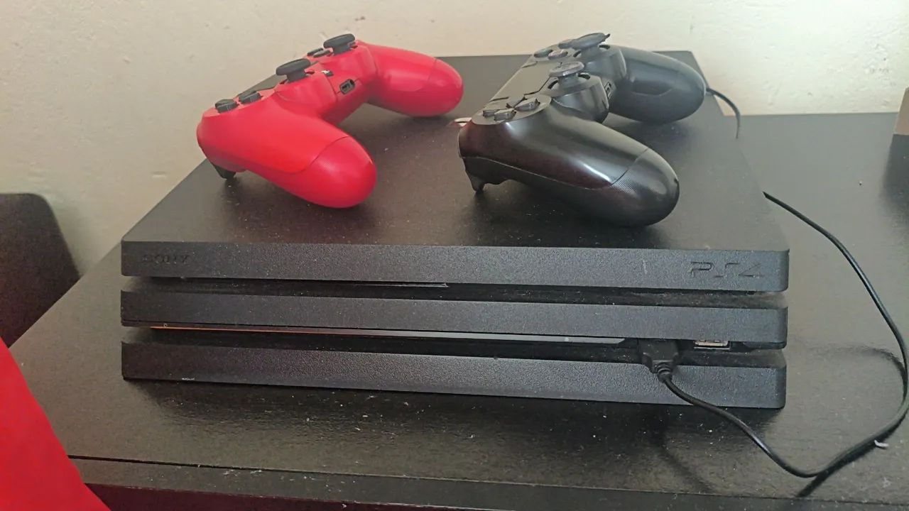 Vendo PS4 pro 1T 