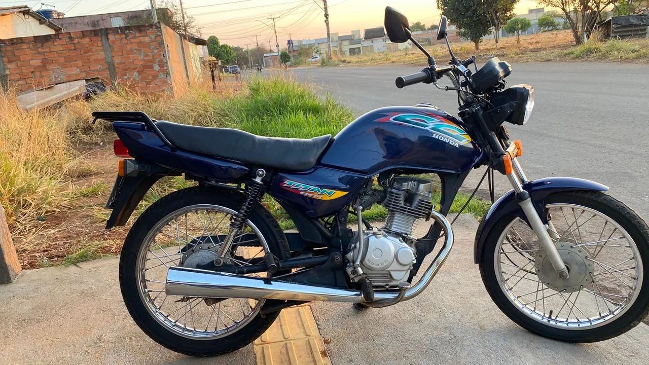Titan 125  - Foto 4