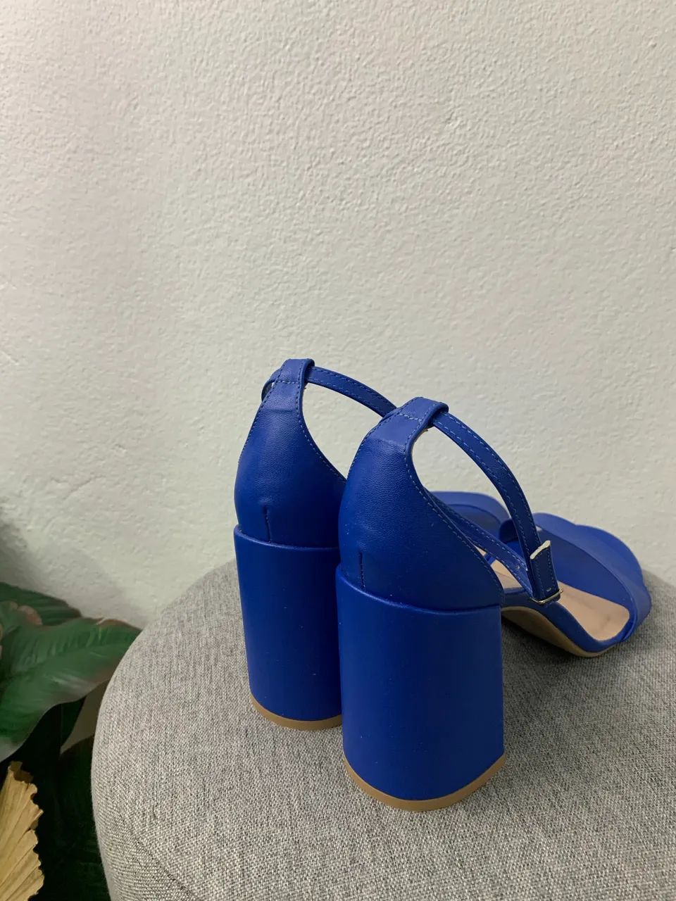 Sandália de tira azul  - Foto 3