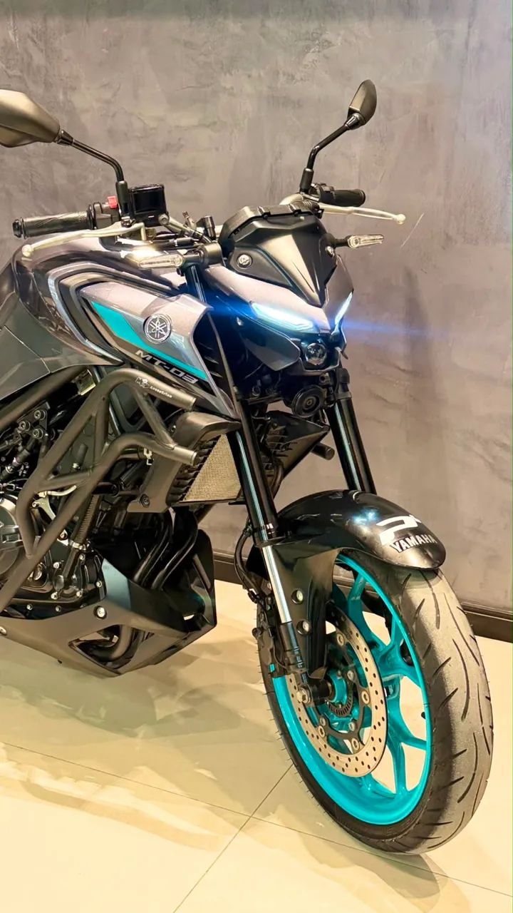 YAMAHA MT03 ABS  2025  - Foto 3