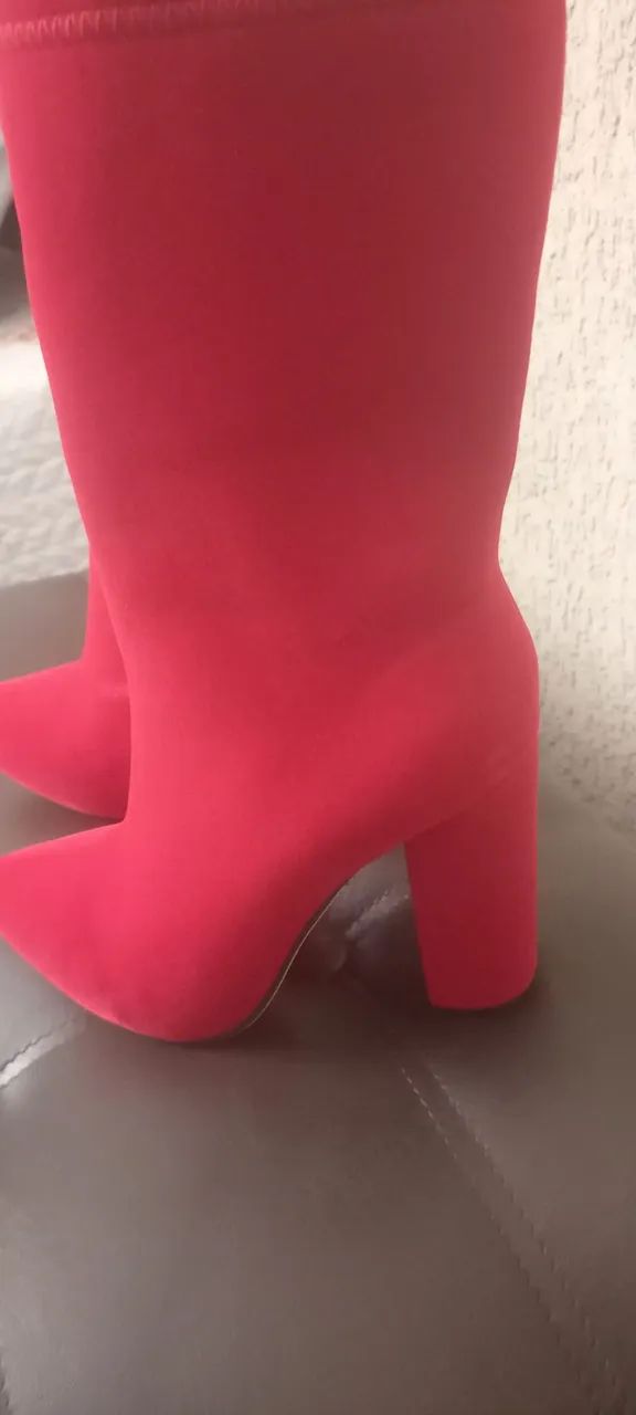Bota vermelha Shein número 35 - Foto 4