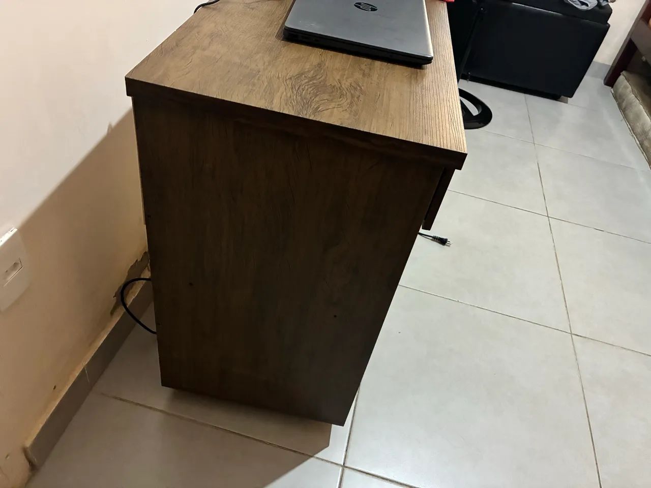 Escrivaninha completa com gavetas - Foto 3