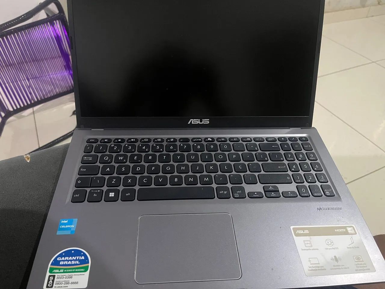 Vende se Notebook semi novo 