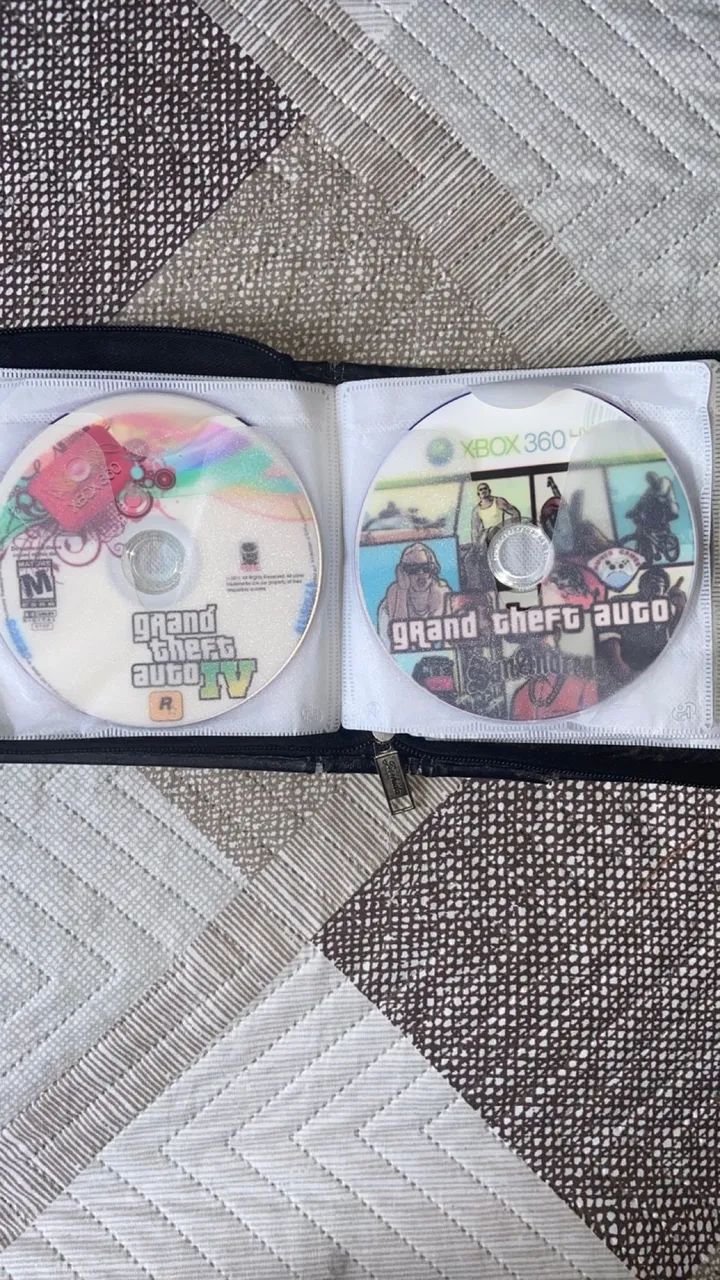 Xbox 360 funcionando, com a fonte original, dois controles e 30 jogos. - Foto 4