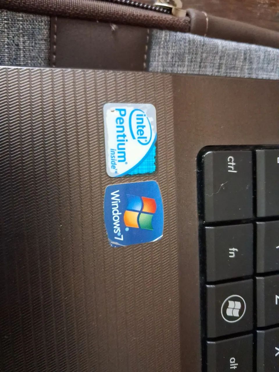 Vendo Notebook Asus Windows 7 usado - Foto 3