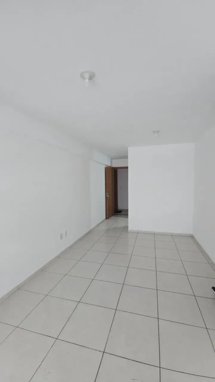 ALUGO  APARTAMENTO COM 3/4 E 100 NASCENTE, NO EDF IB GATTO! R$2.800,00 - Foto 2