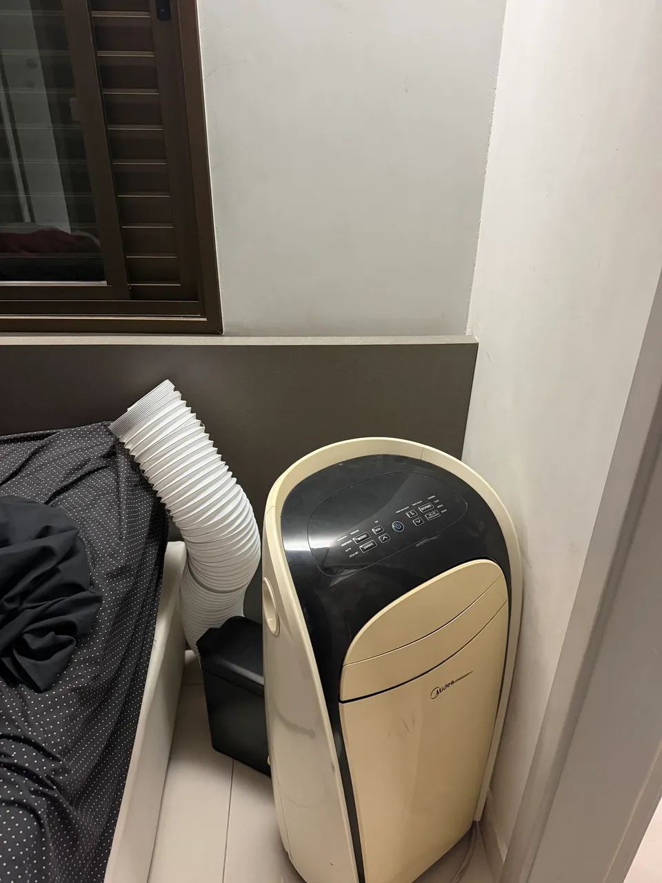 Ar condicionado Midea portátil  - Foto 4