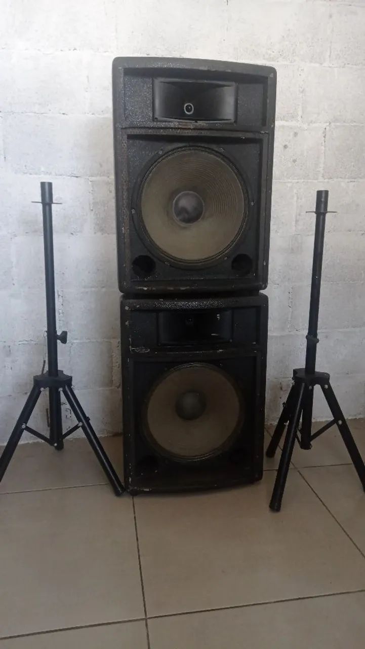 Caixas 15 polegadas + Pedestais 
