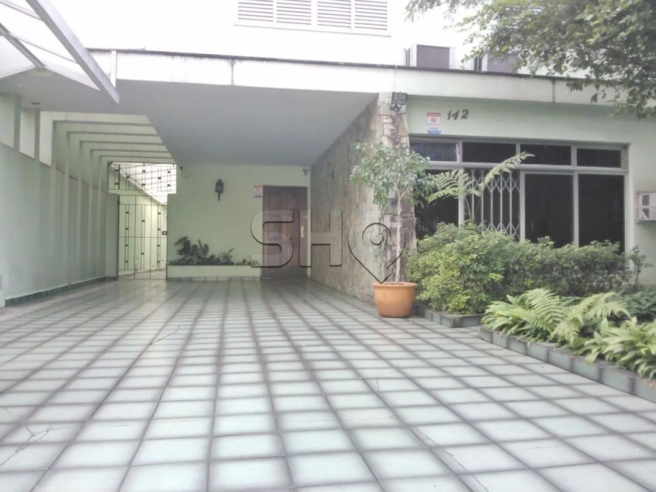 Sobrado Campo Belo 10 Dormitórios com 276 Metros