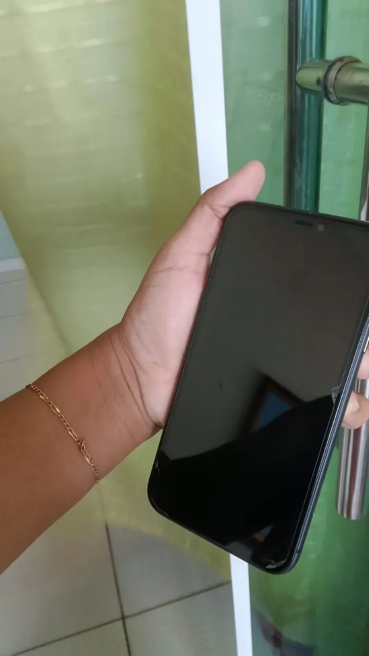 iPhone 11- R$ 800,00 PIX  - Foto 2