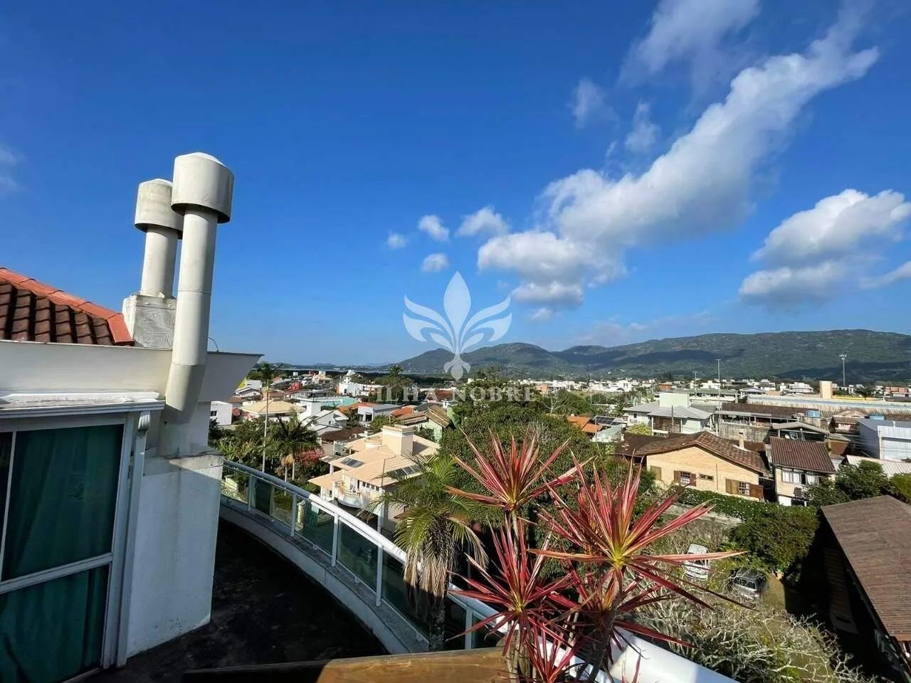 Cobertura com 3 quartos, uma suite na Lagoa da Conceição - Foto 4