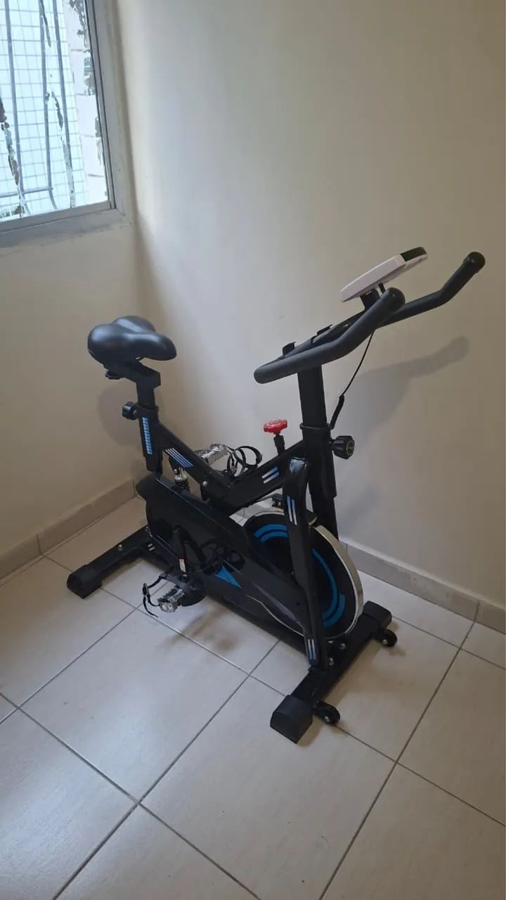 Bicicleta Ergométrica Spinning - Foto 5