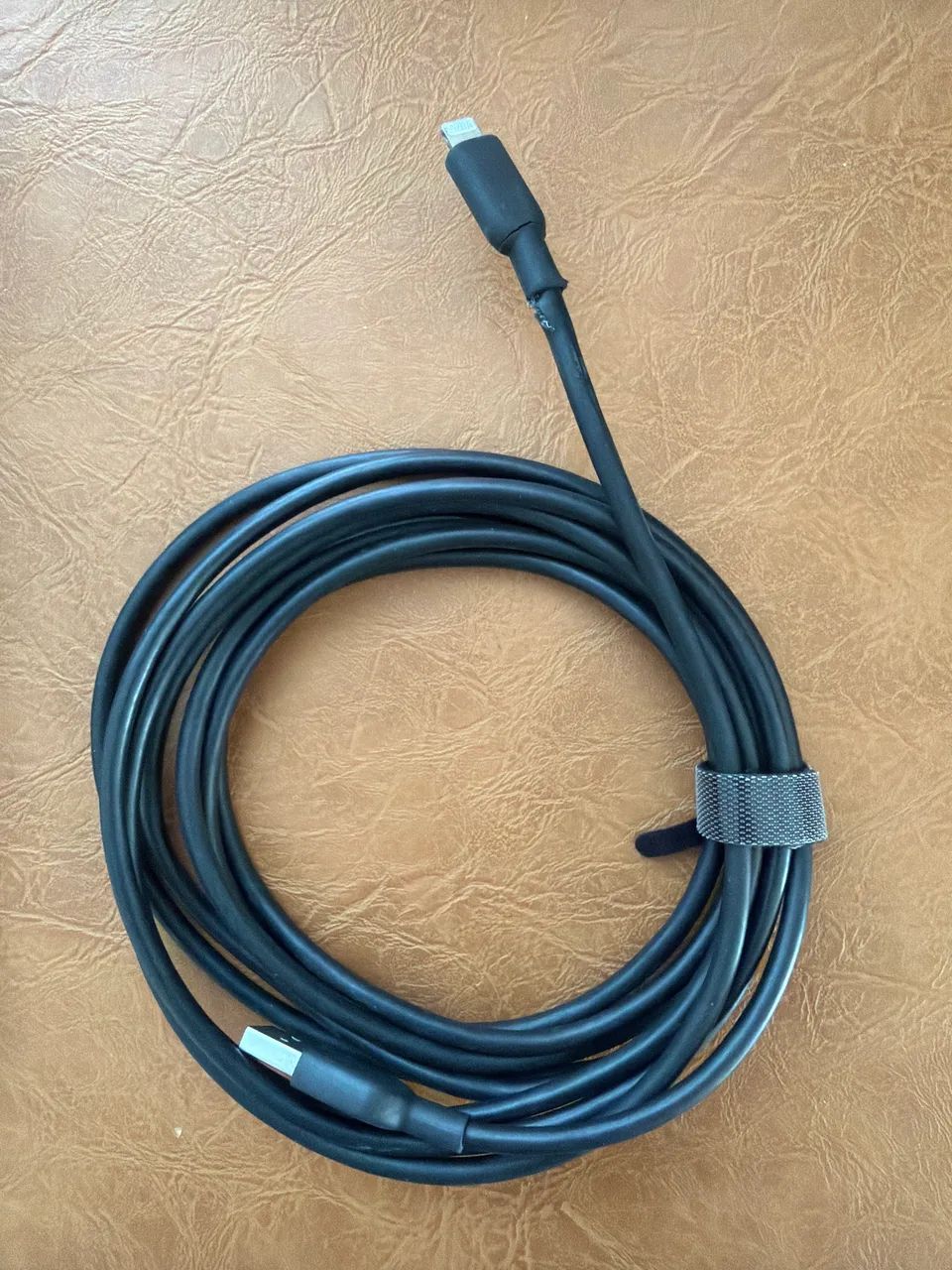 Cabo Lightning x USB com 3 m cor preta