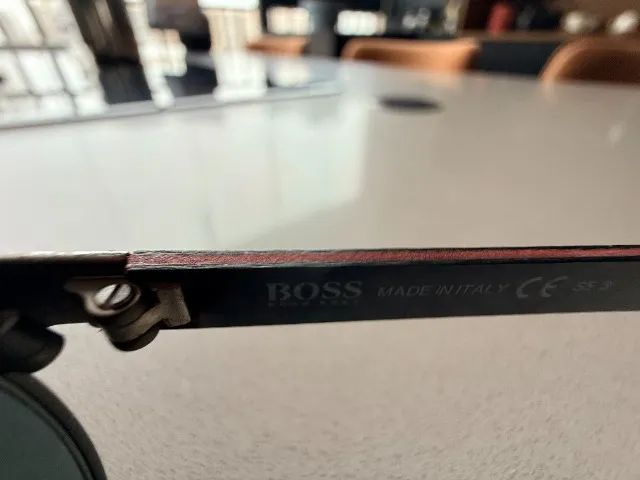  Óculos Hugo Boss 100% original - Foto 2