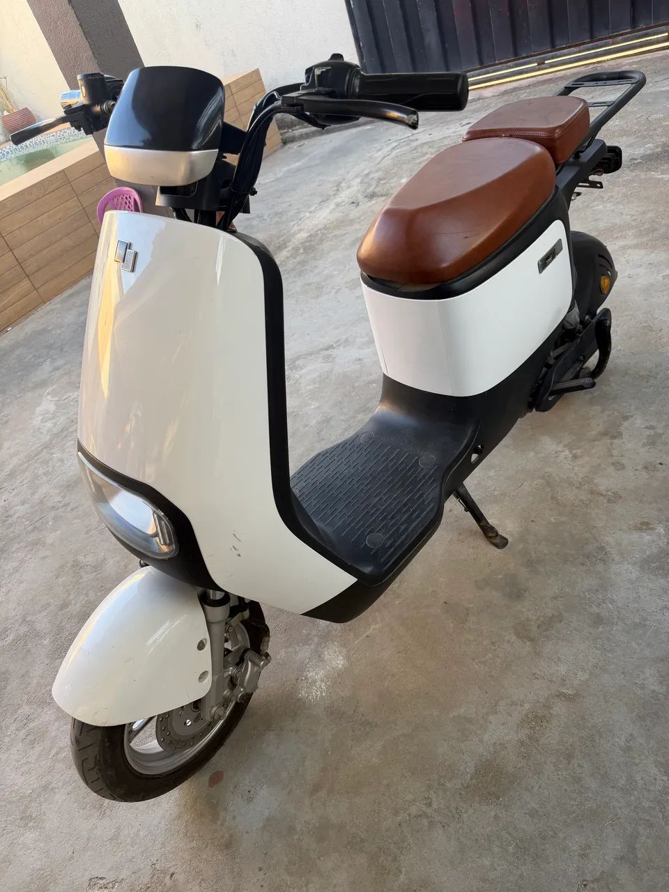 Scooter elétrica 