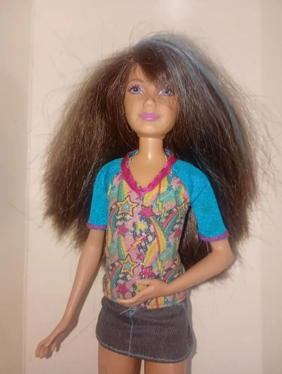 Boneca Skiper com Roupinha e Tênis  Azul  - Foto 2