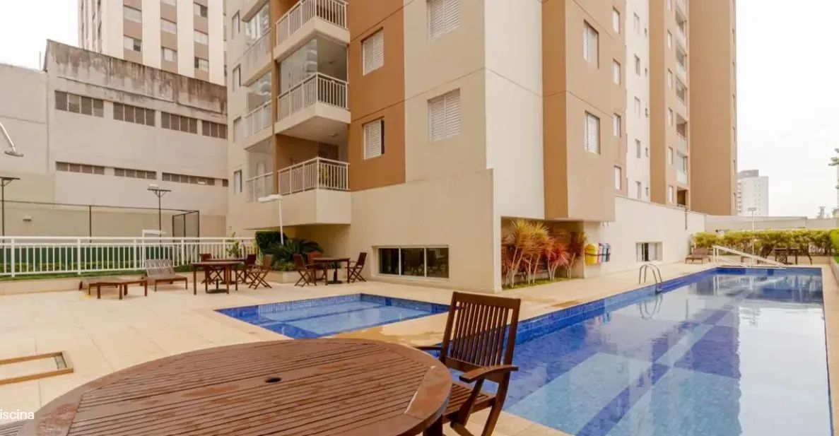 Apartamento 69m², 2 dormitórios, 1 suíte, sacada